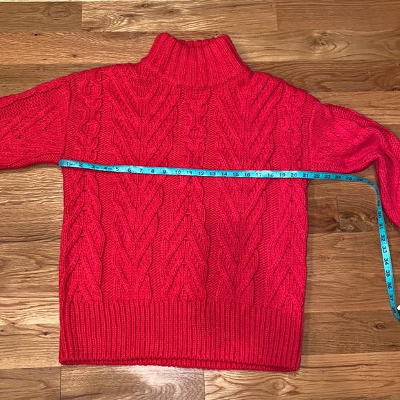 NWT French Connection NISSA CHUNKY CABLE-KNIT SWEATER IN BARBERRY - Picture 7 of 8